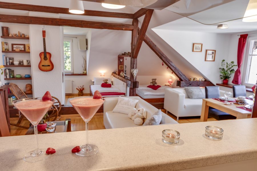 The hosts welcome guests with freshly made drinks like these.